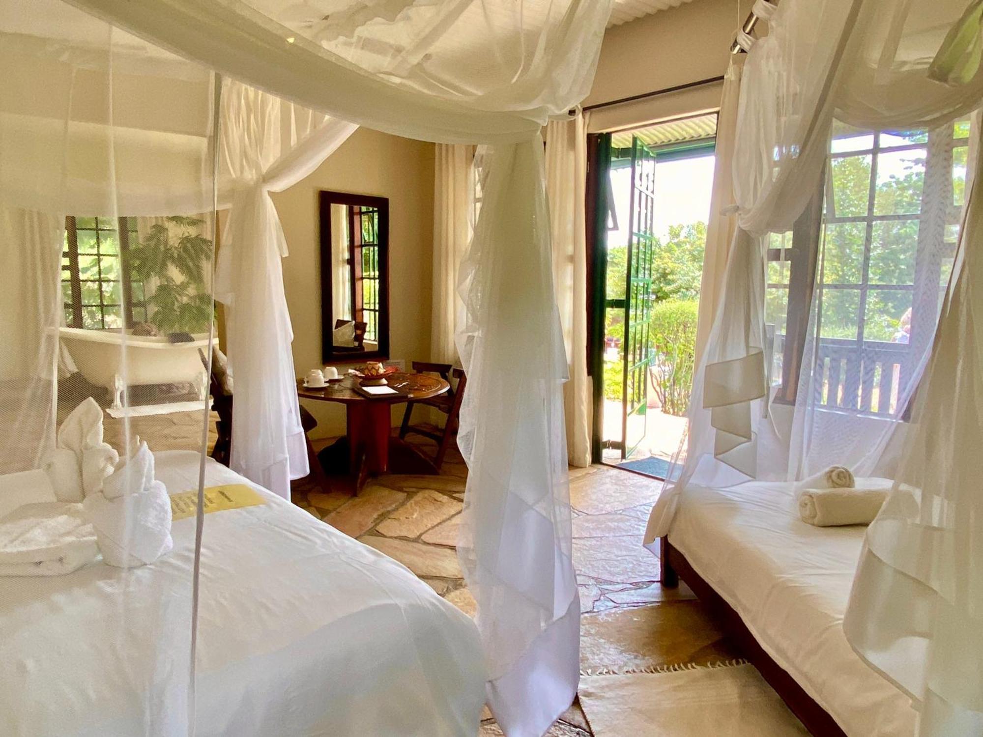 Tambuti lodge Rundu Bagian luar foto