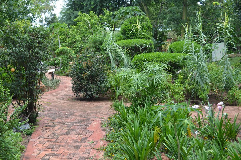 Tambuti lodge Rundu Bagian luar foto