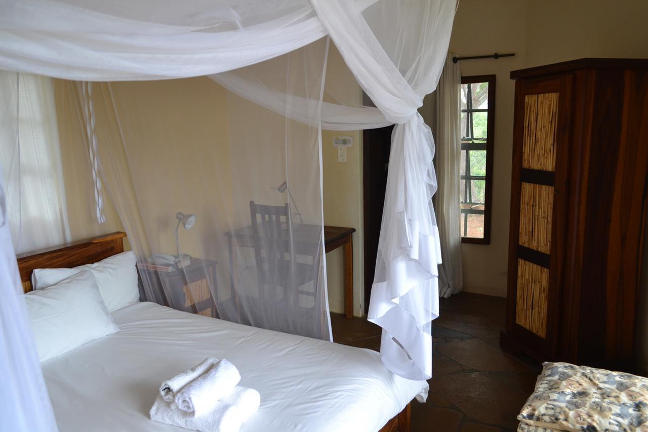 Tambuti lodge Rundu Bagian luar foto