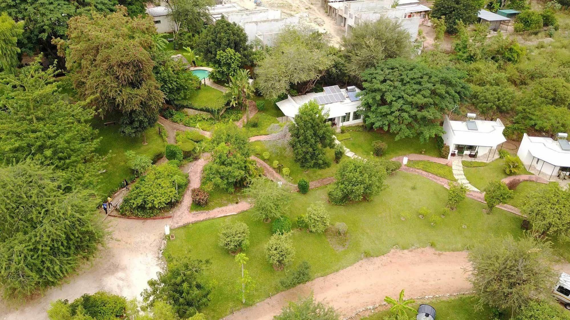 Tambuti lodge Rundu Bagian luar foto